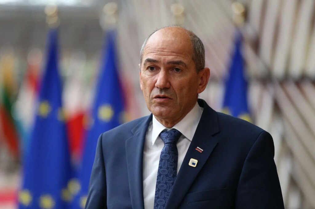 Premier Janez Janša je v poslanici ob prazniku dela dejal, da je Sloveniji kljub izjemno težkim razmeram uspelo ohraniti »visoko stopnjo zaposlenosti«. Foto: Thierry Monasse/STA