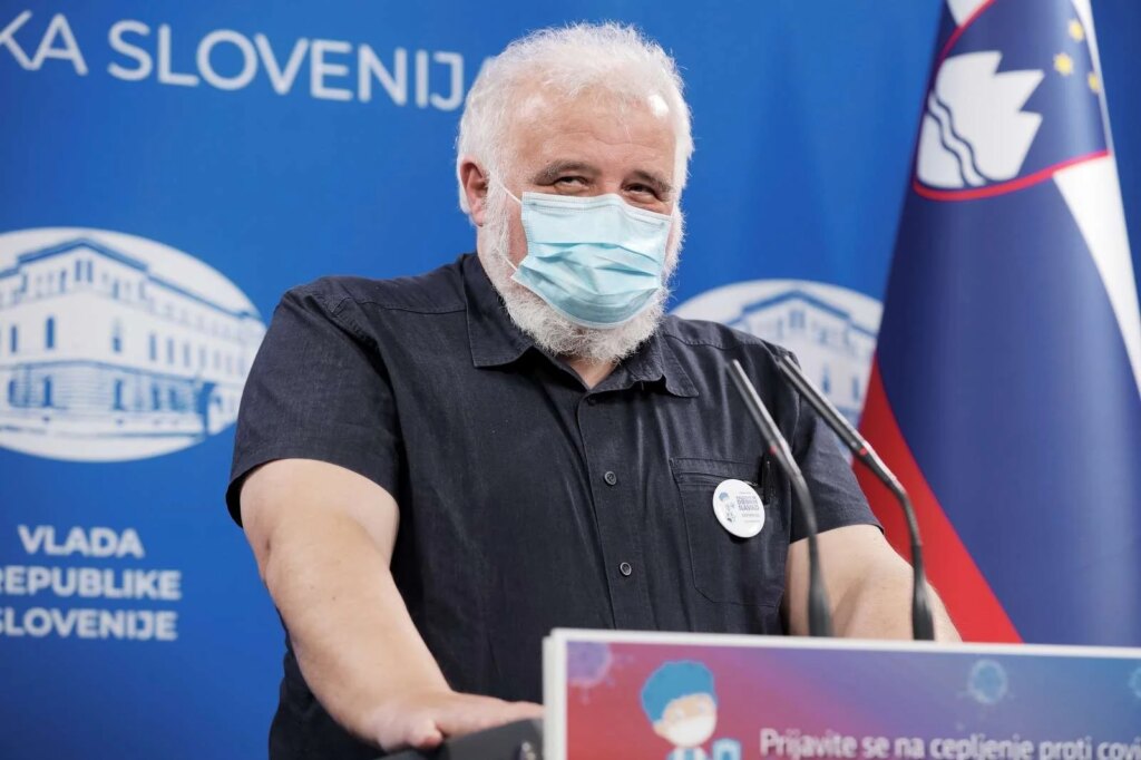 Epidemiološki ukrepi v Sloveniji niso odvisni od evropskih priporočil
